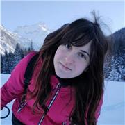 Cerchi un tutor con lunga esperienza, con cui poter imparare a colloquiare? Prendere tè o semplicemente aiuto compiti?